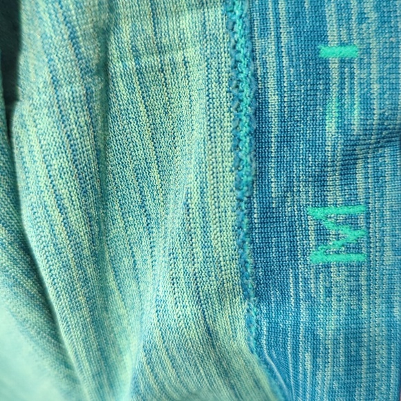 Lululemon Metal Vent Tech Muscle Tank Tropix Green / Shark Teal - Picture 9 of 10